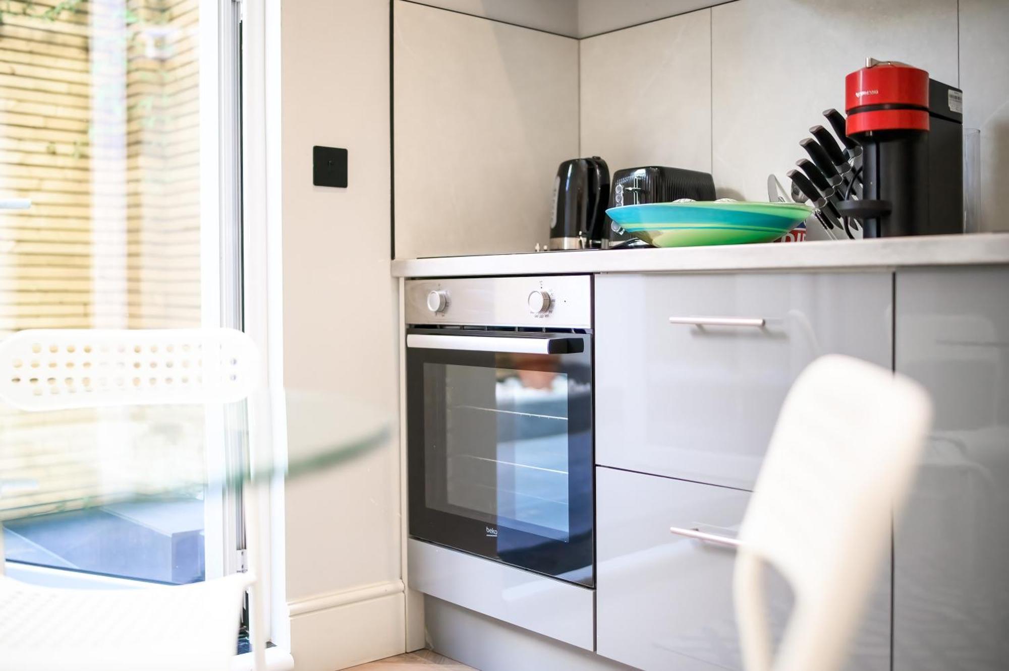 Nine Elms Modern Studio Apartments London Exterior foto