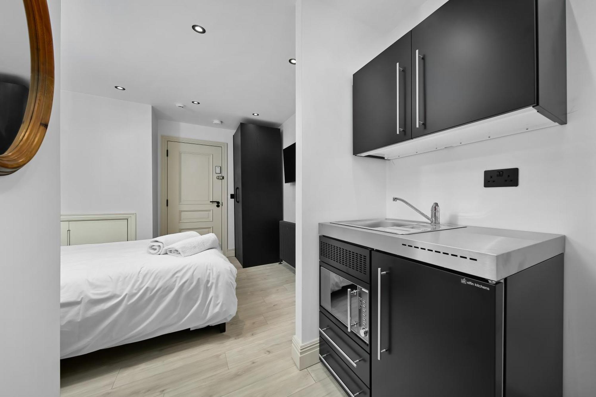 Nine Elms Modern Studio Apartments London Exterior foto