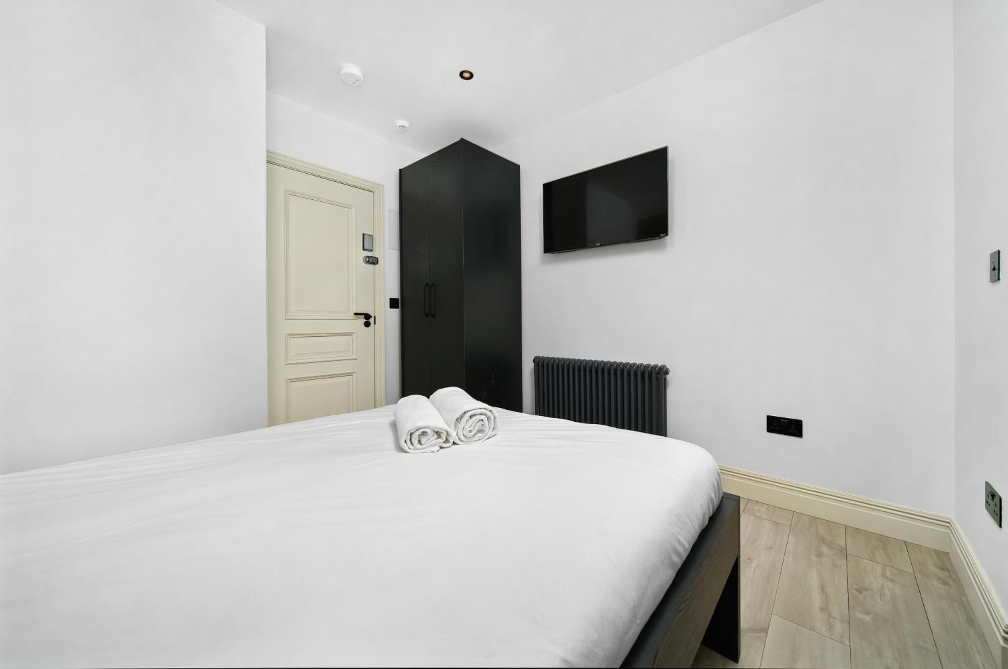 Nine Elms Modern Studio Apartments London Exterior foto
