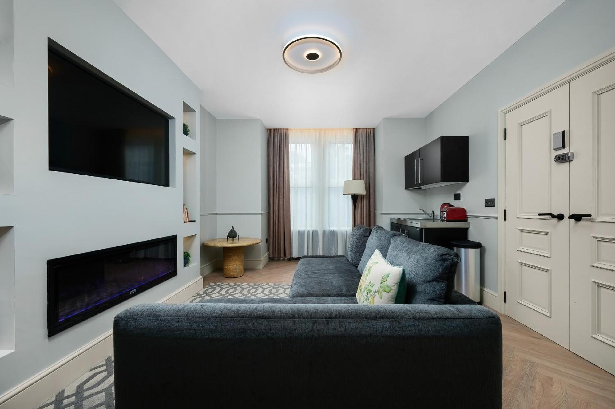 Nine Elms Modern Studio Apartments London Exterior foto